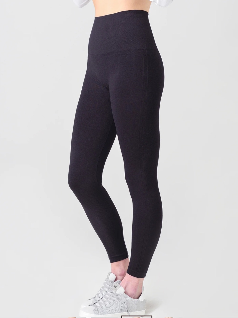 Spanx Look At Me Now Seamless Leggings Black * L